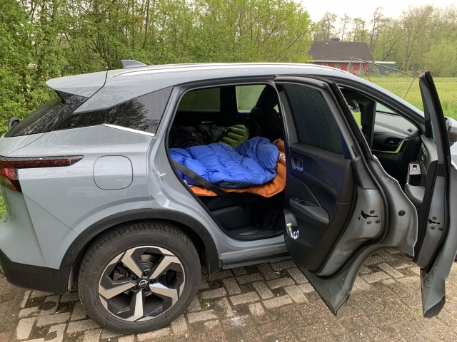 釣り車中泊で寝袋を使った時の写真